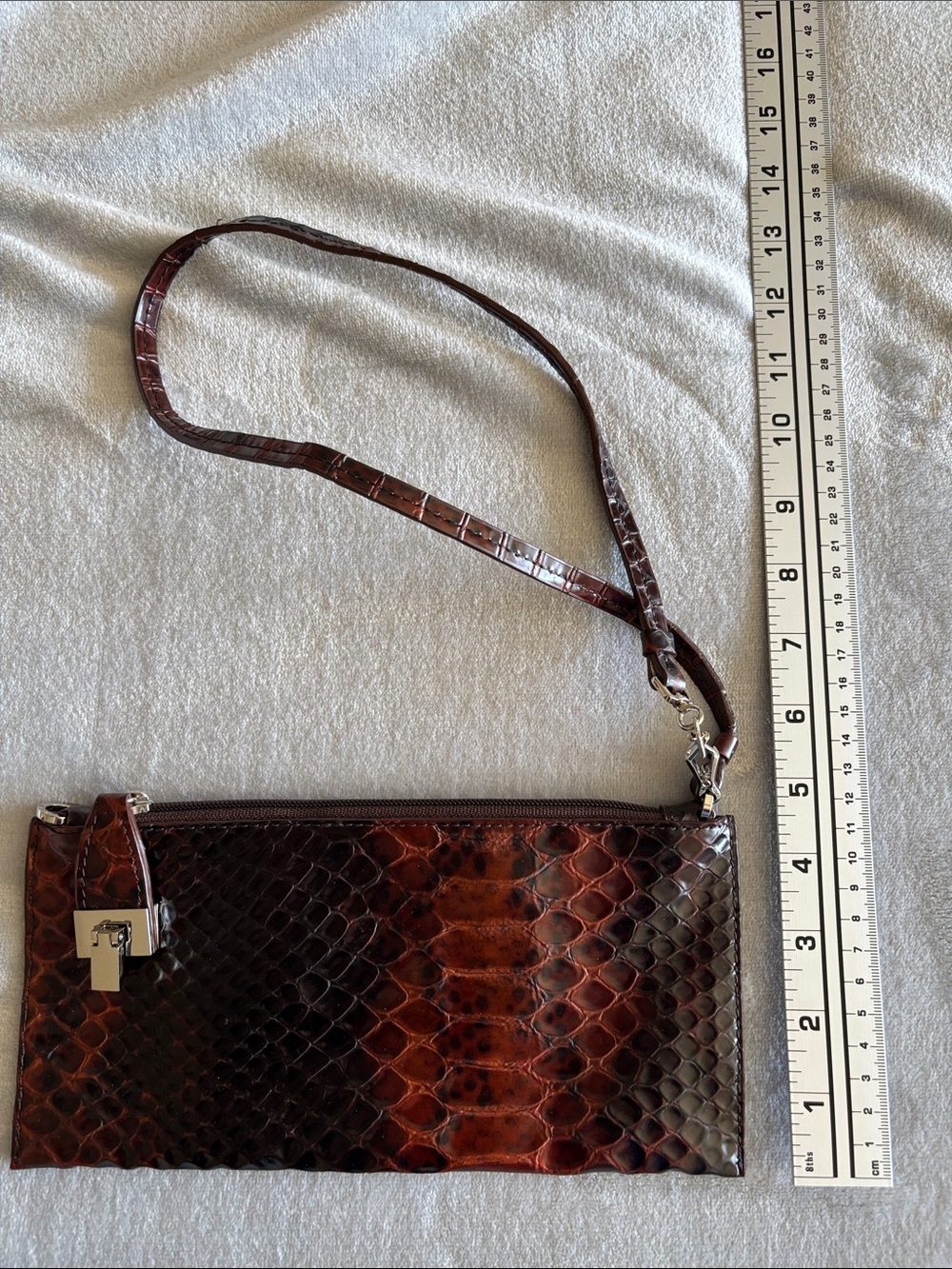 Danier Brown & Black Python Embossed Leather Purse Wristlet Clutch EUC - Picture 10 of 10